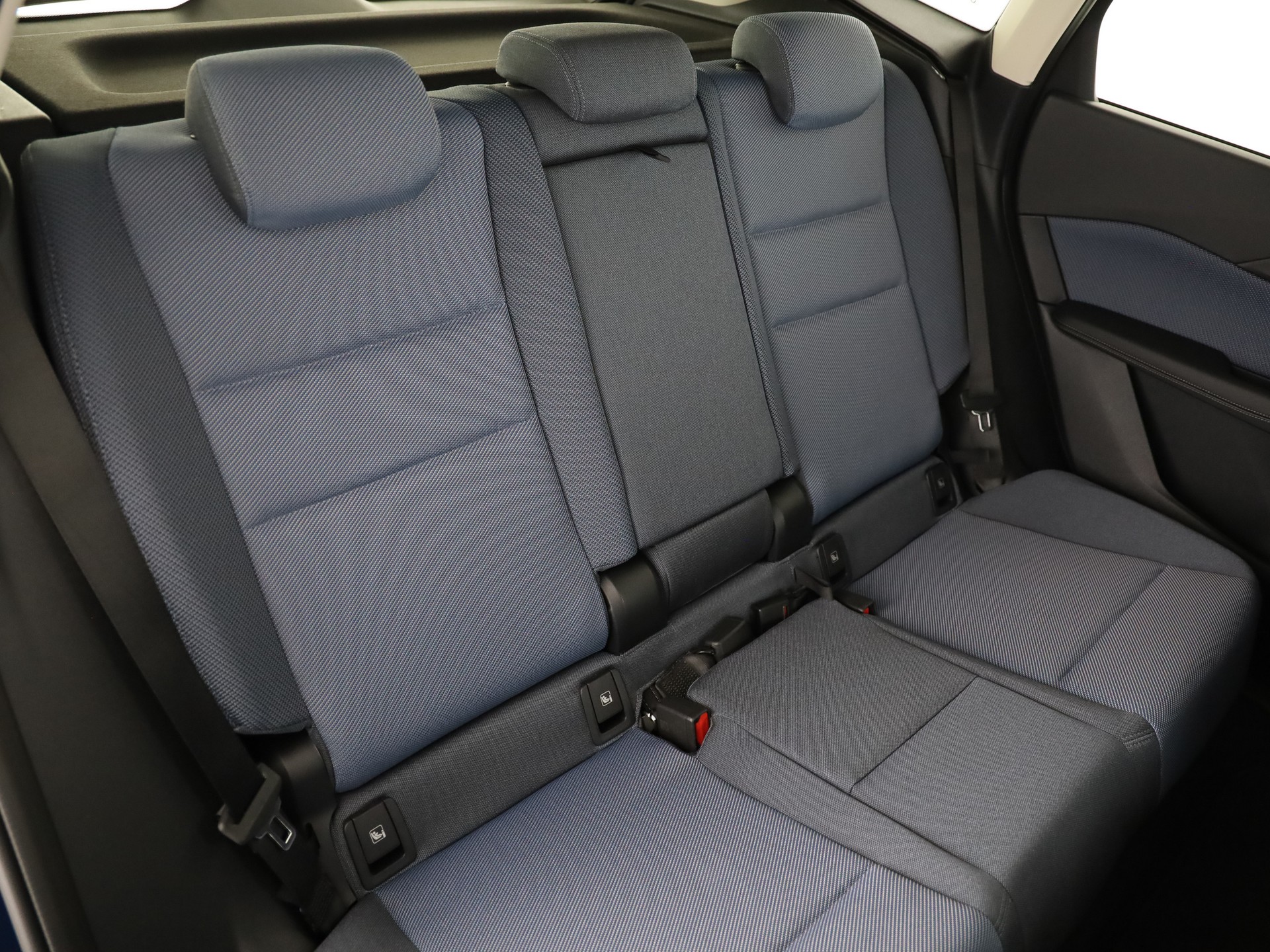 BMW 225e xDrive Act. Tourer-image-8