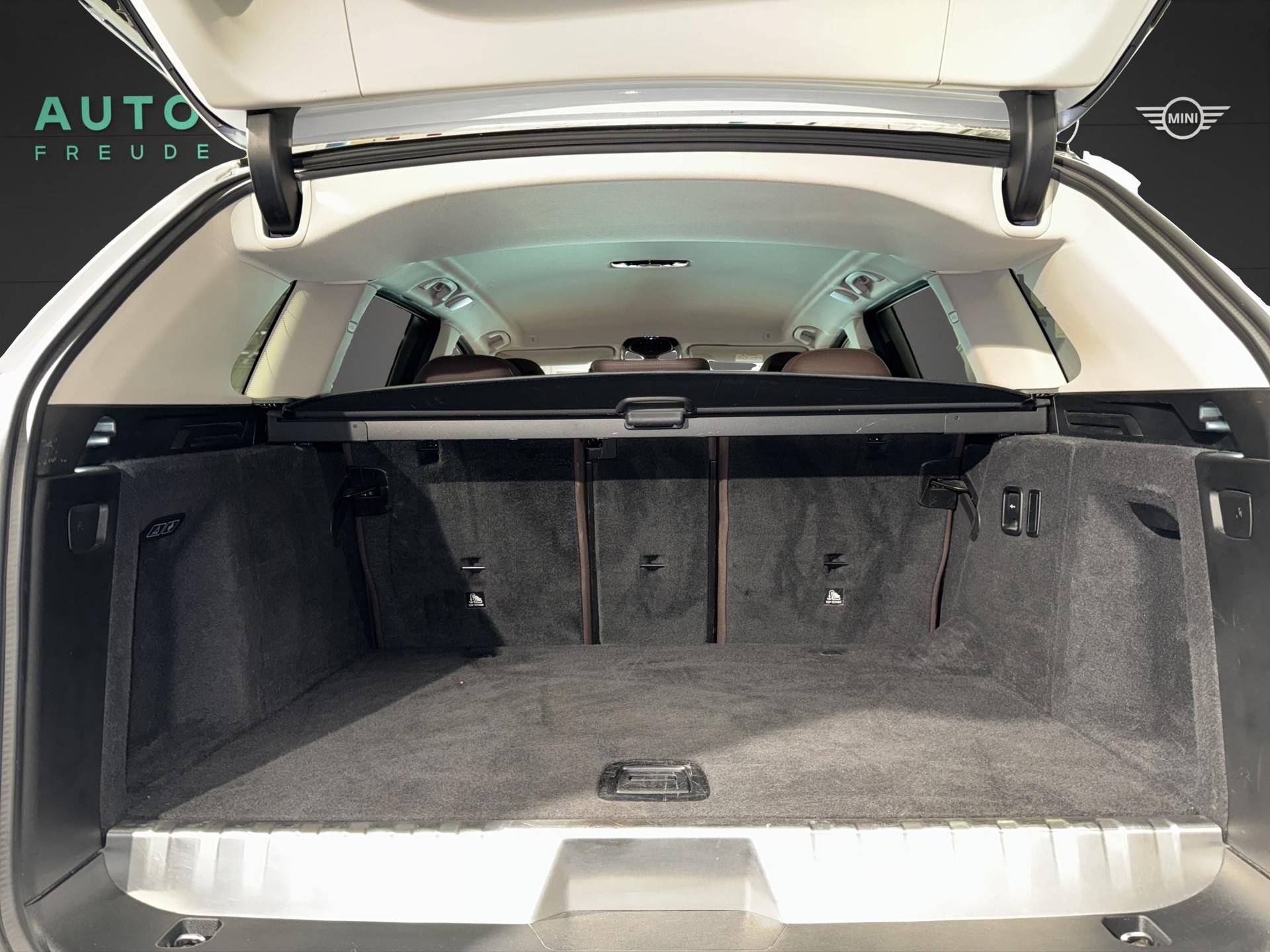 BMW X3 30e xDrive-image-16