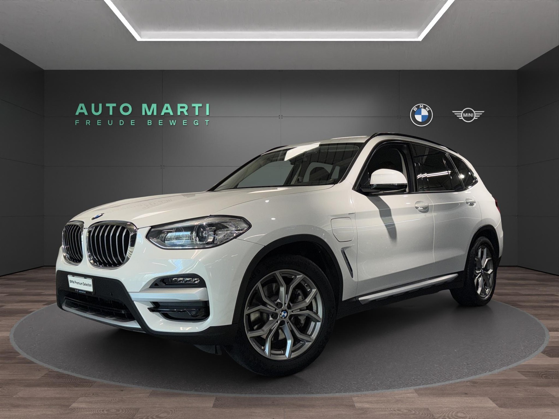 BMW X3 30e xDrive-image-0