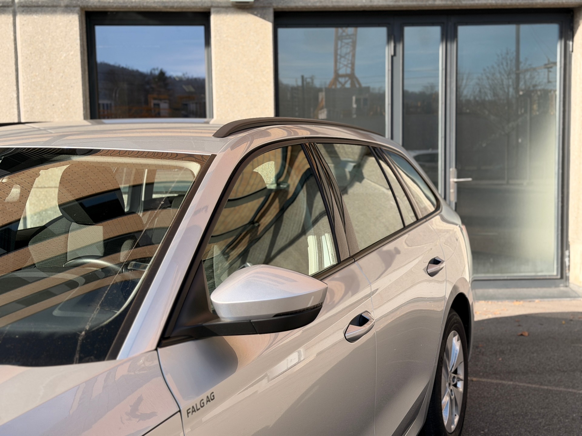SKODA Octavia Combi 2.0 TDI DSG Ambition-image-7