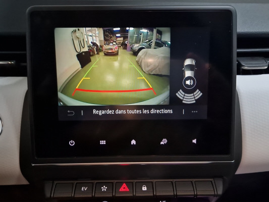 RENAULT Clio 1.6 E-Tech Techno-image-10