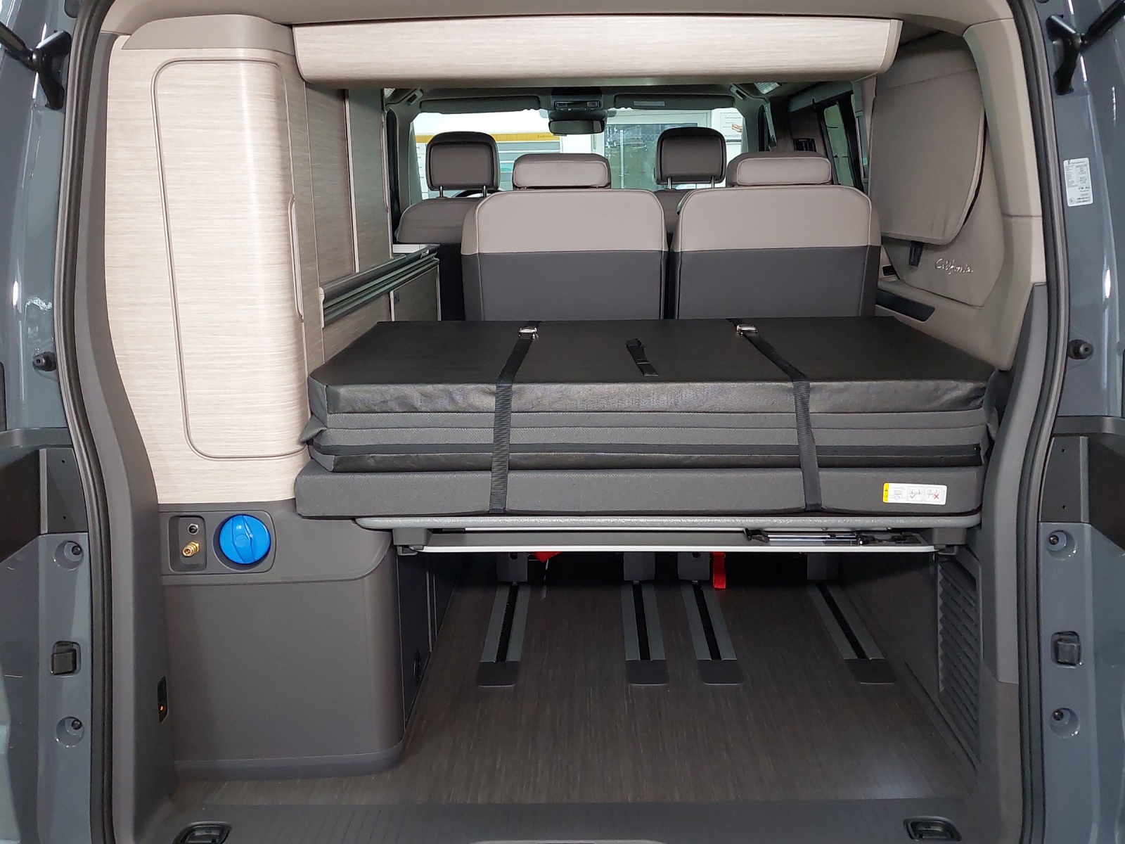 VW California Ocean Liberty 2.0 TDI-image-12