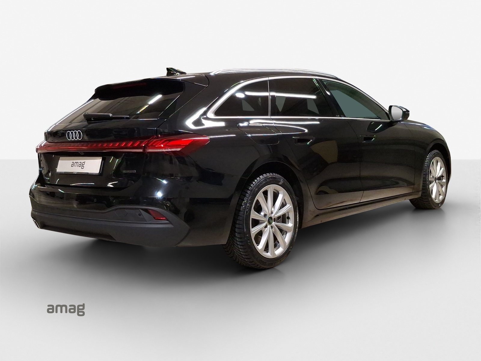 AUDI A5 Avant TDI quattro 150 kW Attraction S tronic-image-4