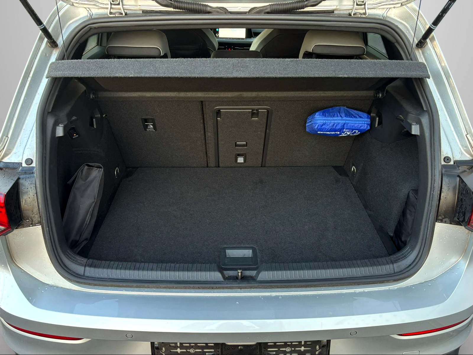 VW Golf 1.5 eTSI mHEV ACT R-Line DSG-image-15