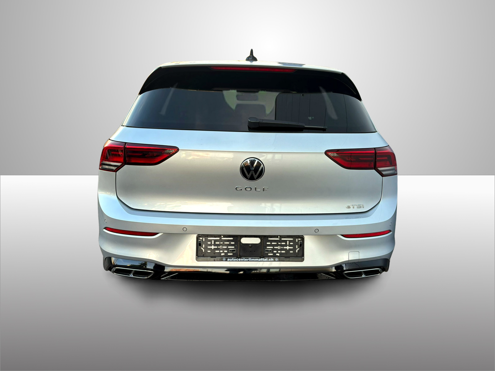 VW Golf 1.5 eTSI mHEV ACT R-Line DSG-image-14