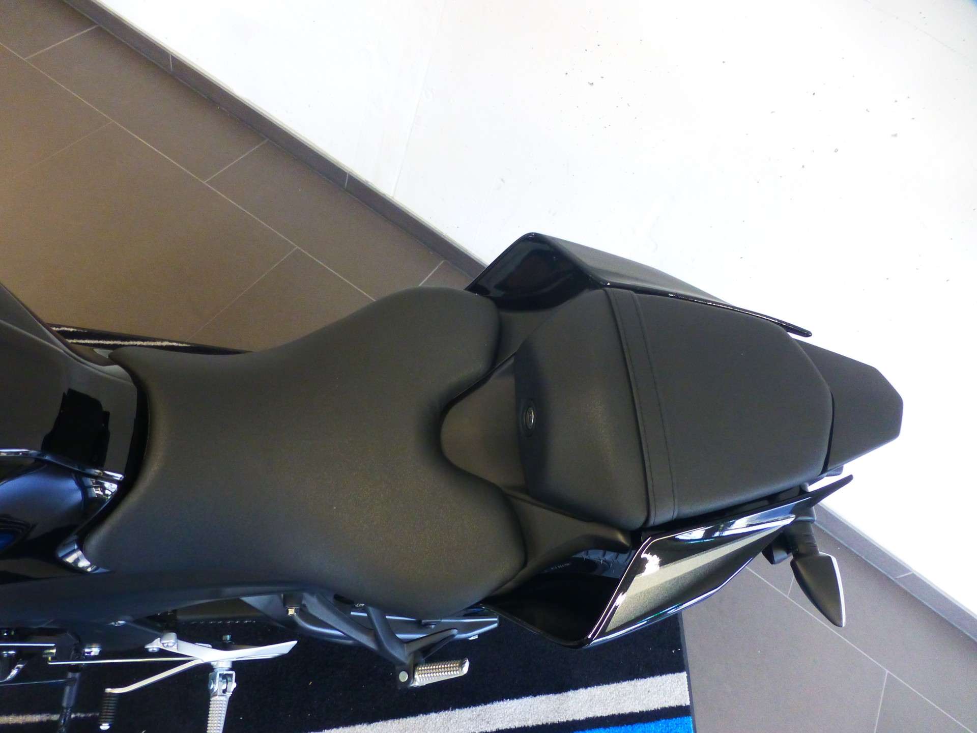YAMAHA YZF-R 125 ABS Modell 2026-image-11