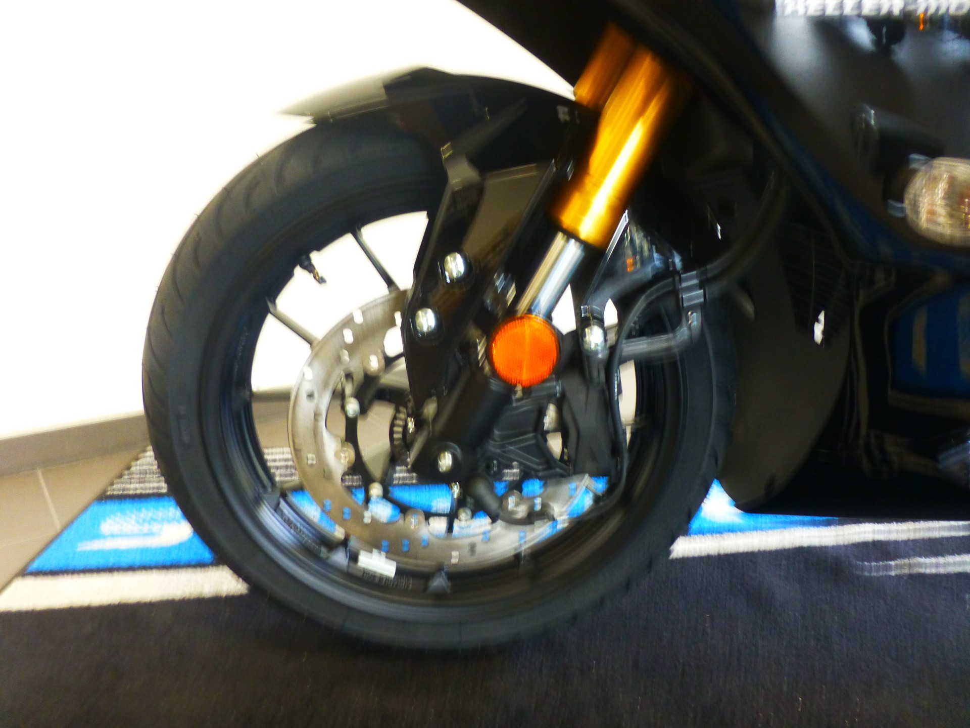 YAMAHA YZF-R 125 ABS Modell 2026-image-10