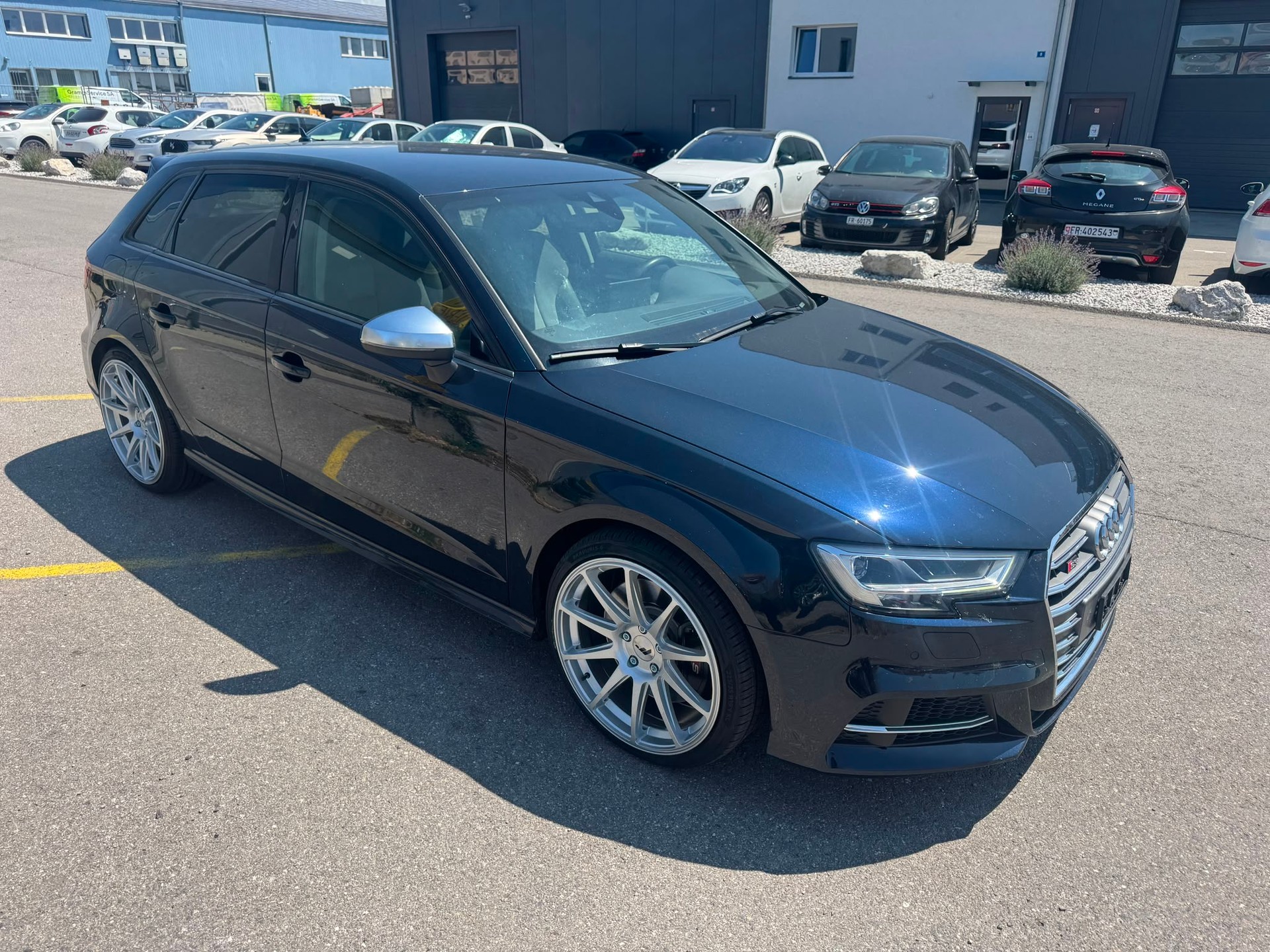 AUDI S3 Sportback 2.0 TFSI quattro S-tronic-image-6