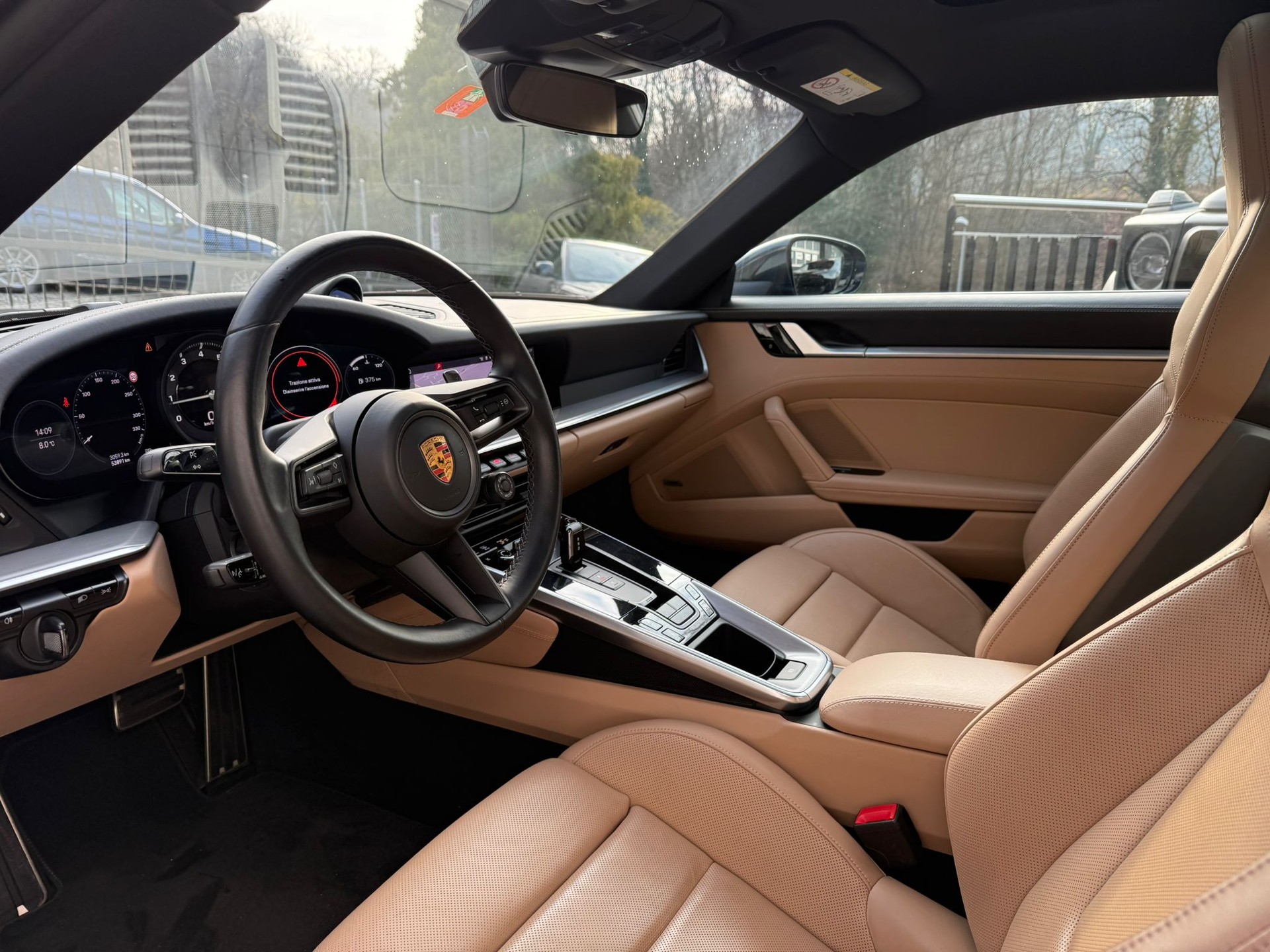 PORSCHE 911 Carrera 4S-image-9