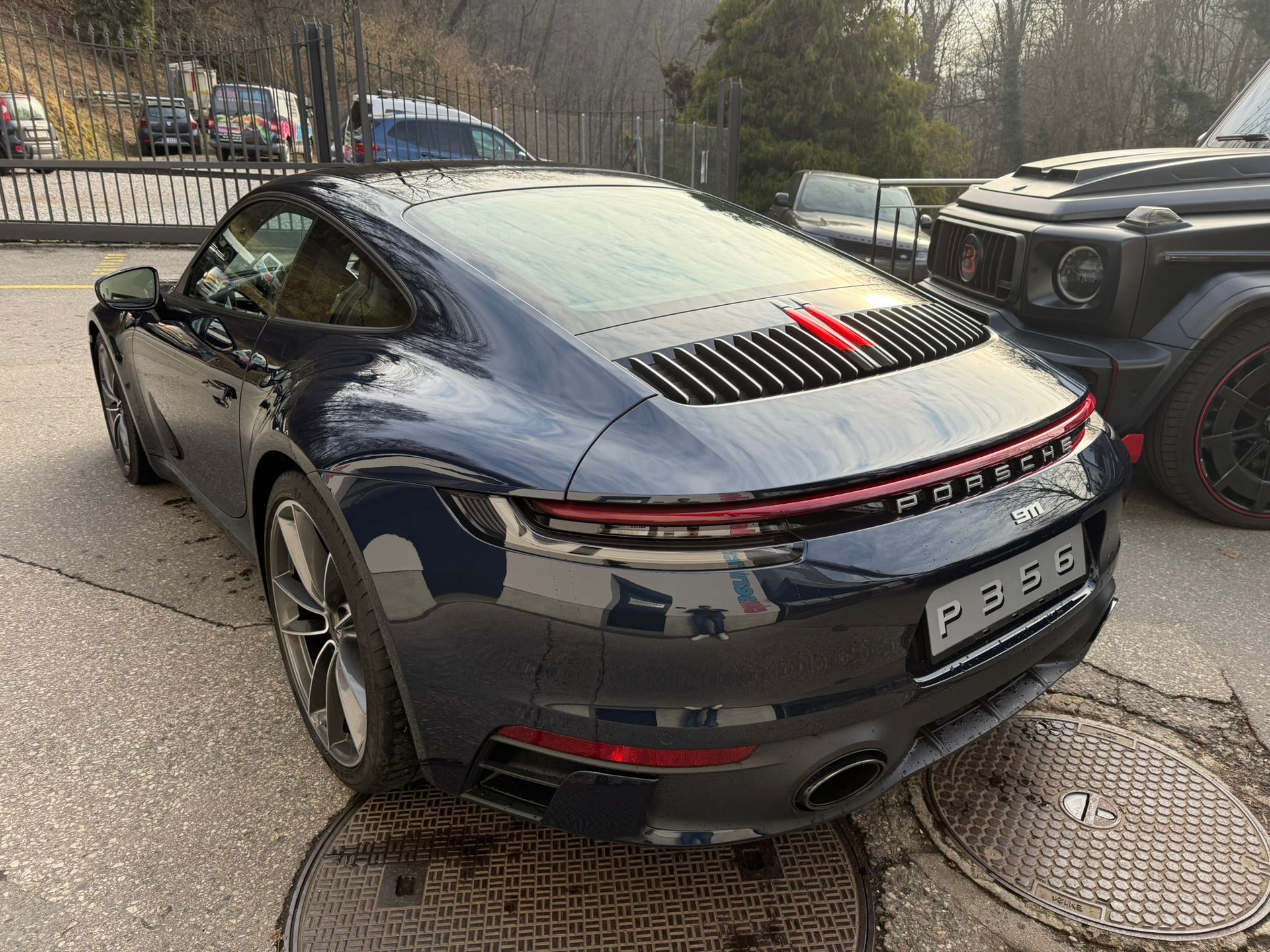 PORSCHE 911 Carrera 4S-image-10