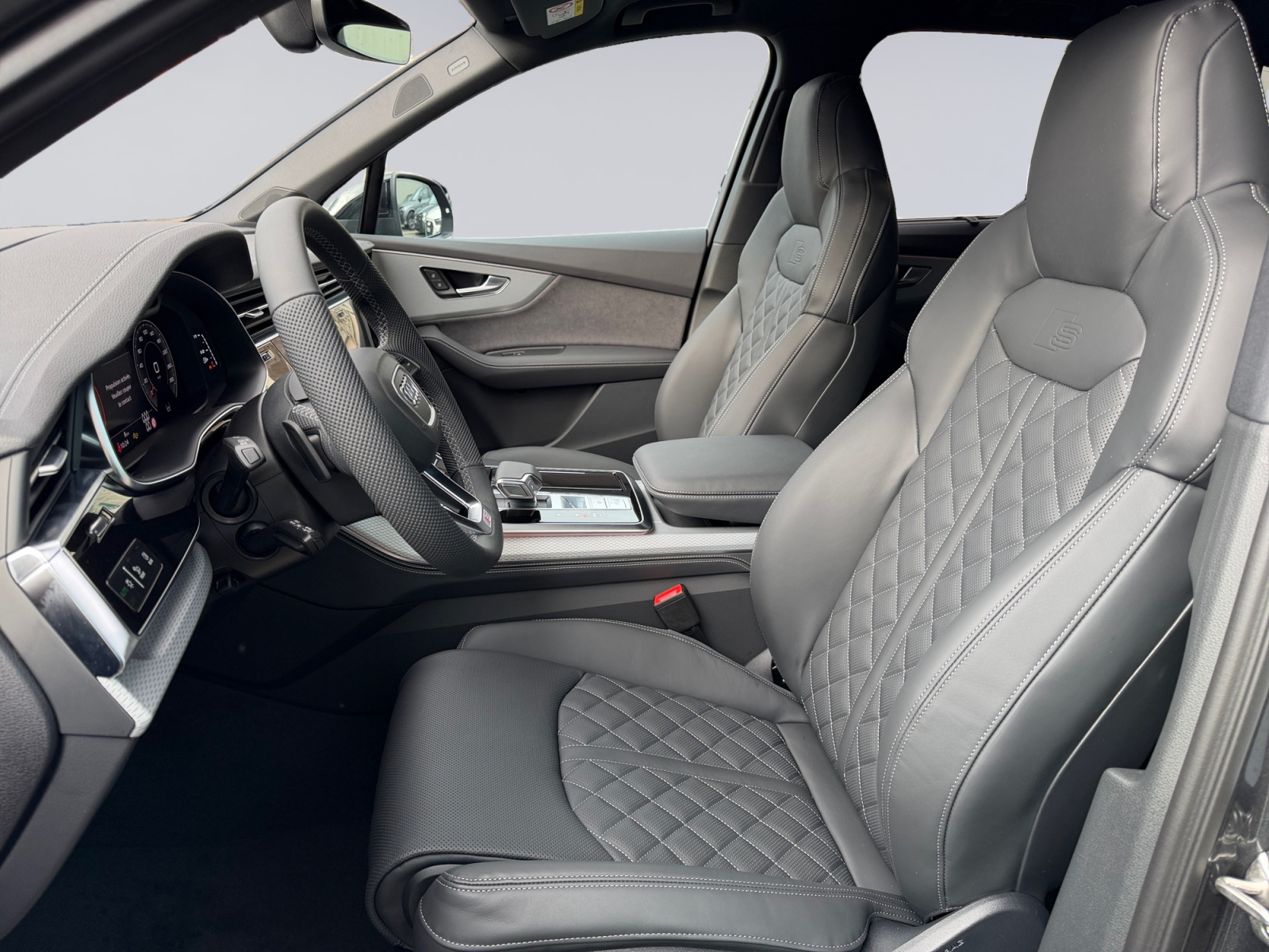 AUDI Q7 SUV TDI quattro 210 kW S Line tiptronic-image-6