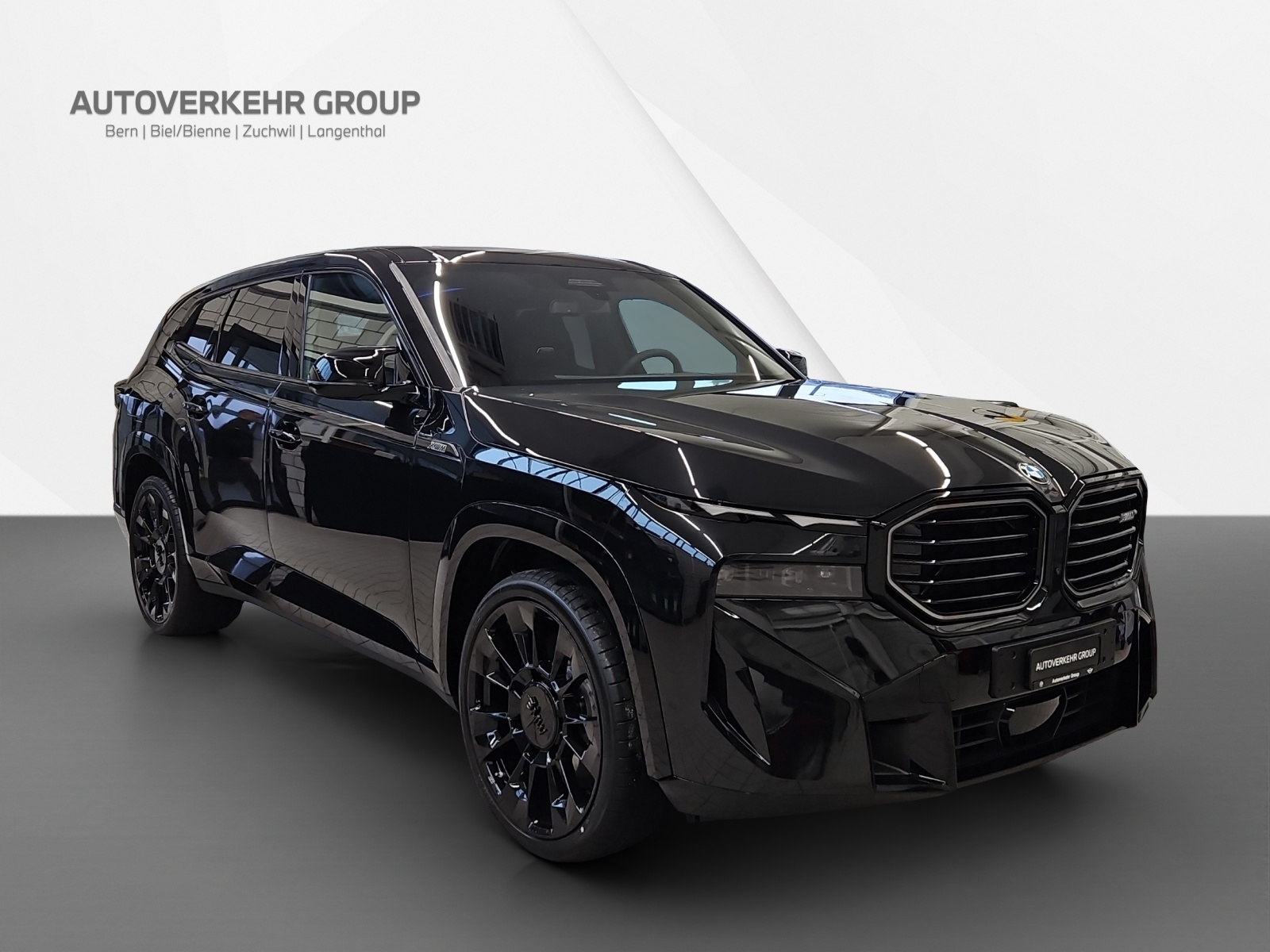 BMW XM xDrive 50e-image-7