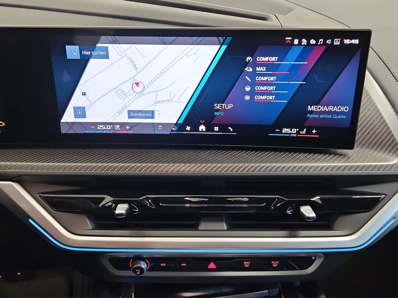 BMW XM xDrive 50e-image-12