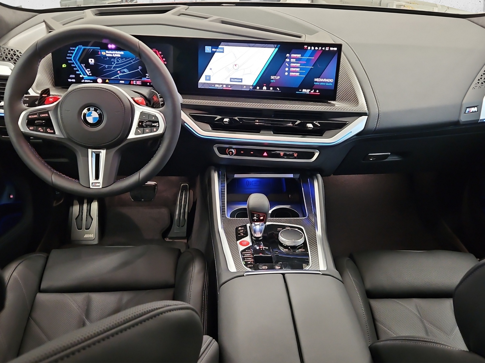 BMW XM xDrive 50e-image-13