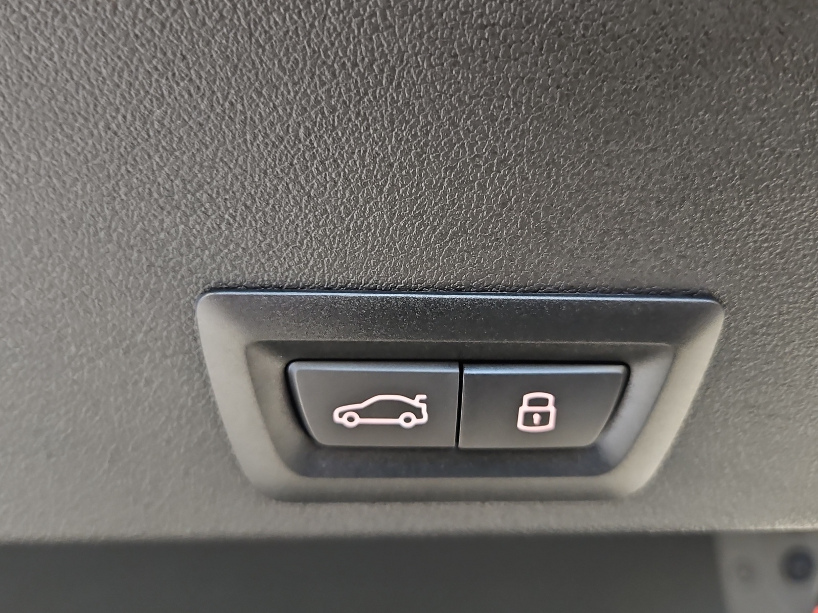 BMW XM xDrive 50e-image-15