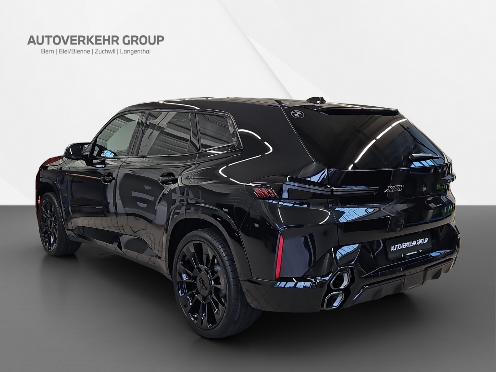 BMW XM xDrive 50e-image-3