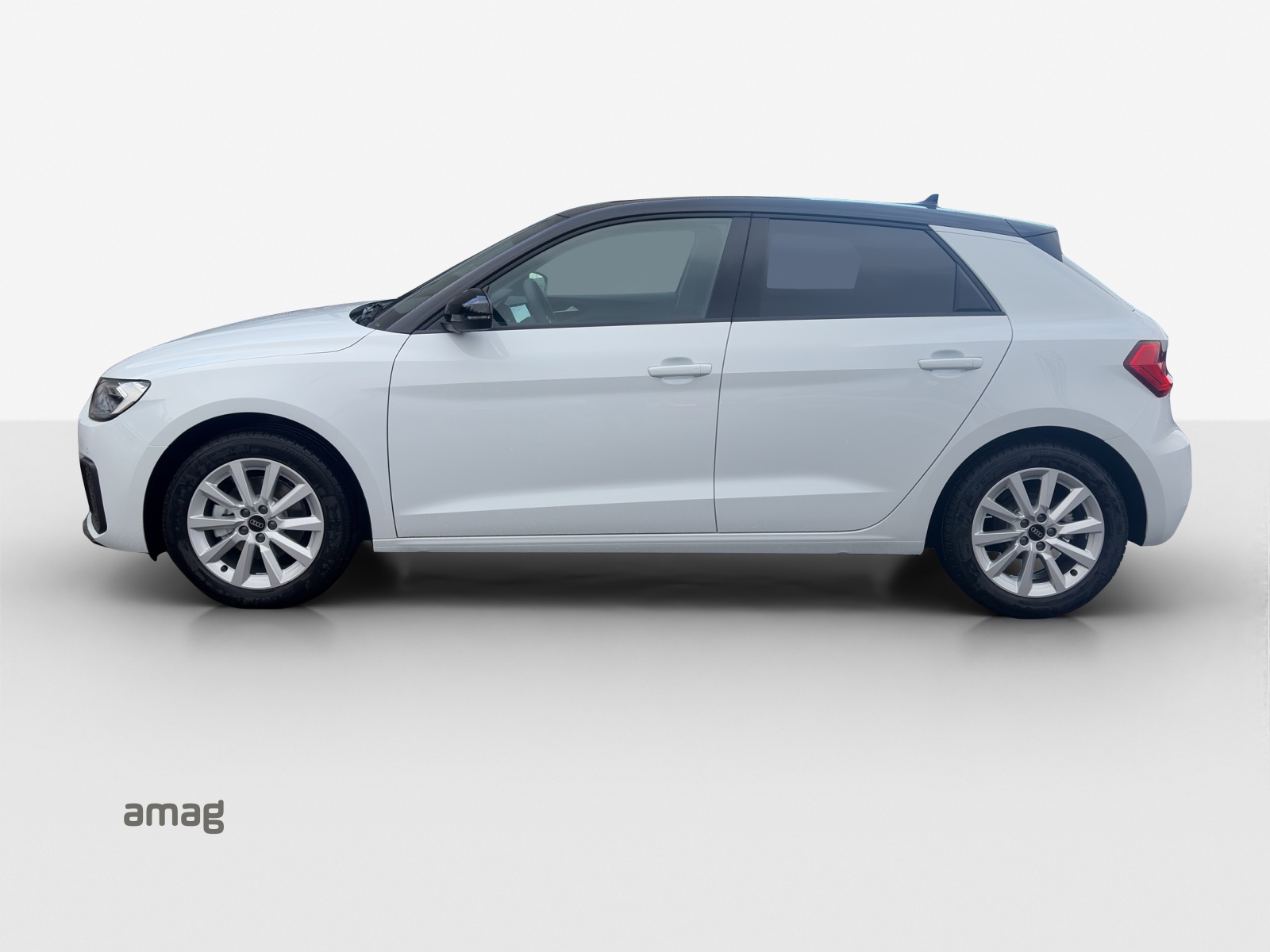 AUDI A1 Sportback 30 TFSI Attraction S-tronic-image-1