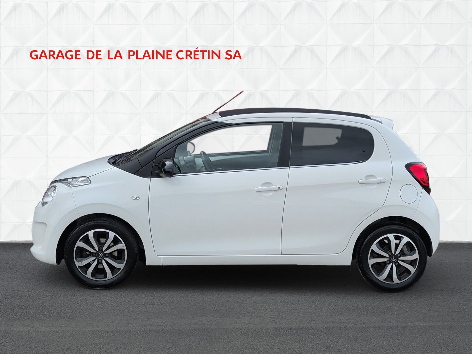 CITROEN C1 VTi Shine Airscape-image-1