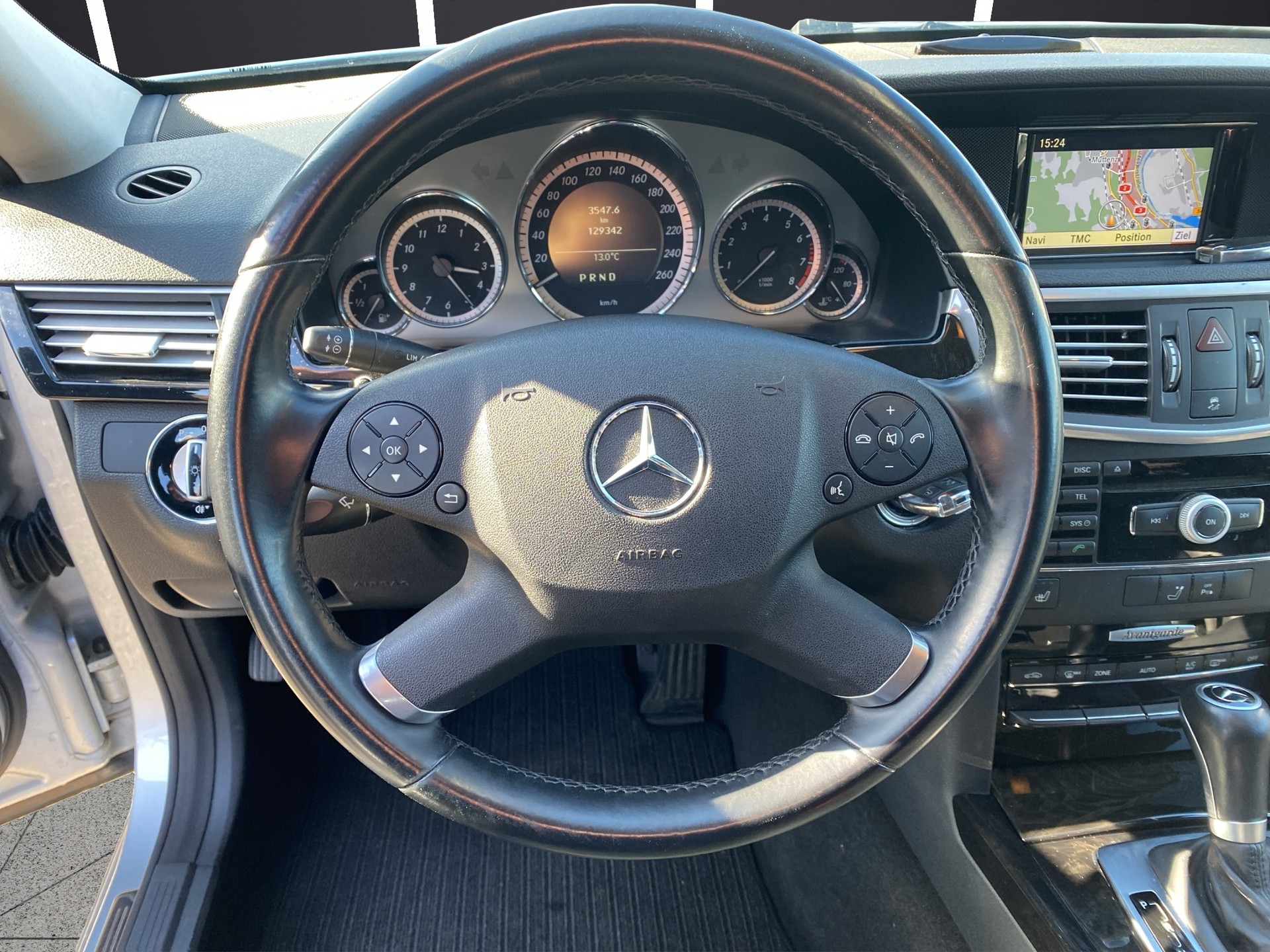 MERCEDES-BENZ E 250 CGI BlueEfficiency Avantgarde Automatic-image-11