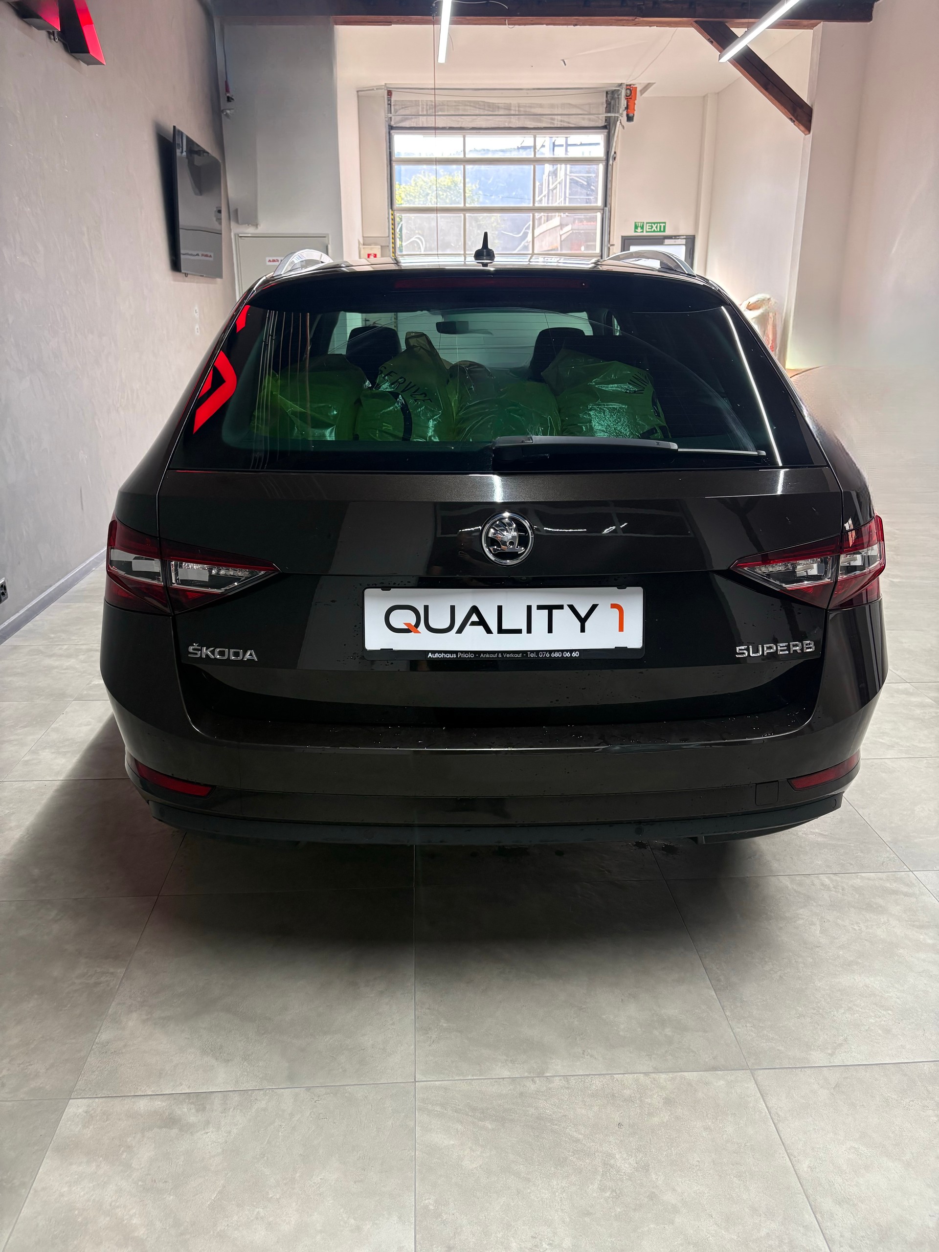 SKODA Superb Combi 2.0 TDi Style DSG-image-5