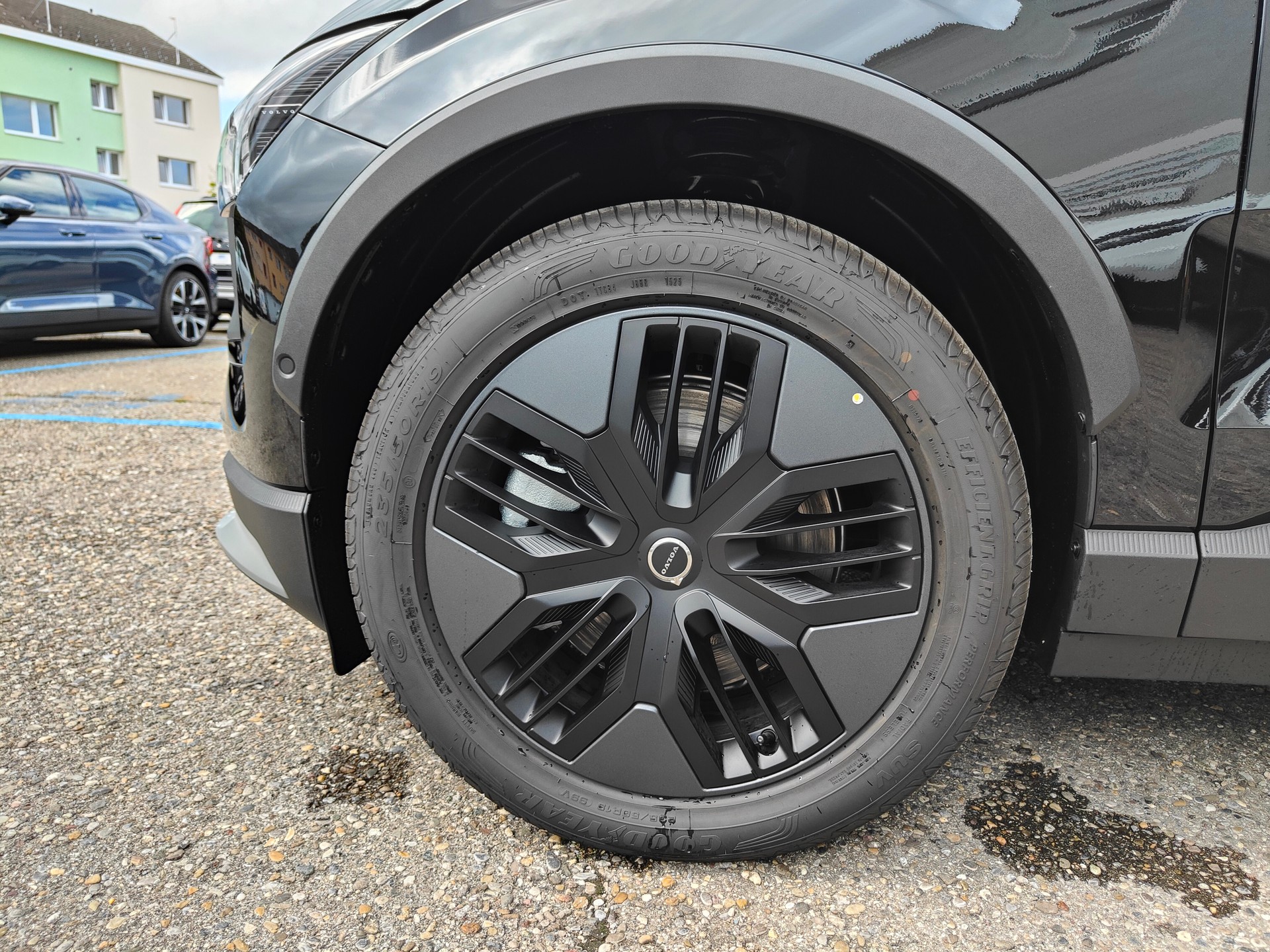 VOLVO EX30 Cross Country E60 69kWh Twin Performance AWD-image-5