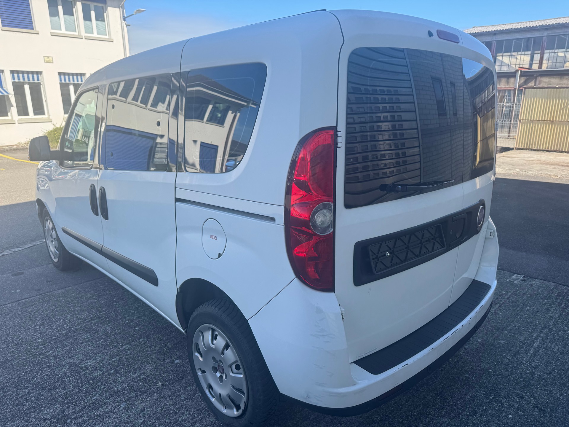 FIAT Doblò 1.6 JTD Emotion MTA-image-6