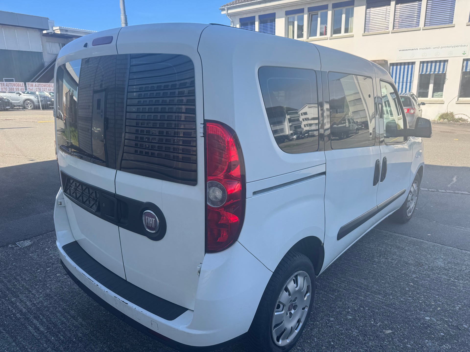 FIAT Doblò 1.6 JTD Emotion MTA-image-4