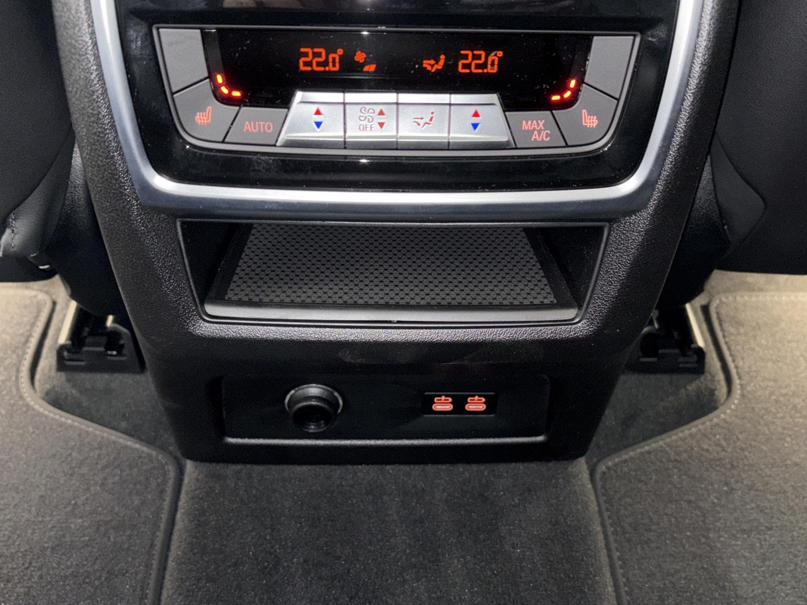 BMW X7 M60i-image-18