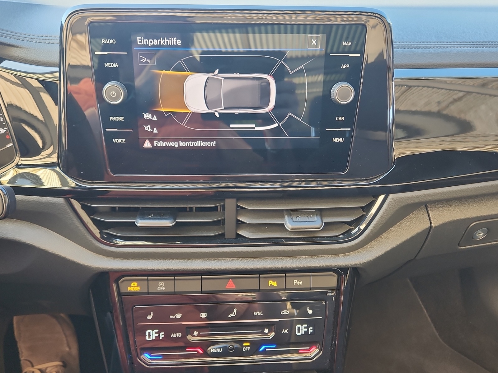 VW T-Roc Cabriolet 1.0 TSI Style-image-10