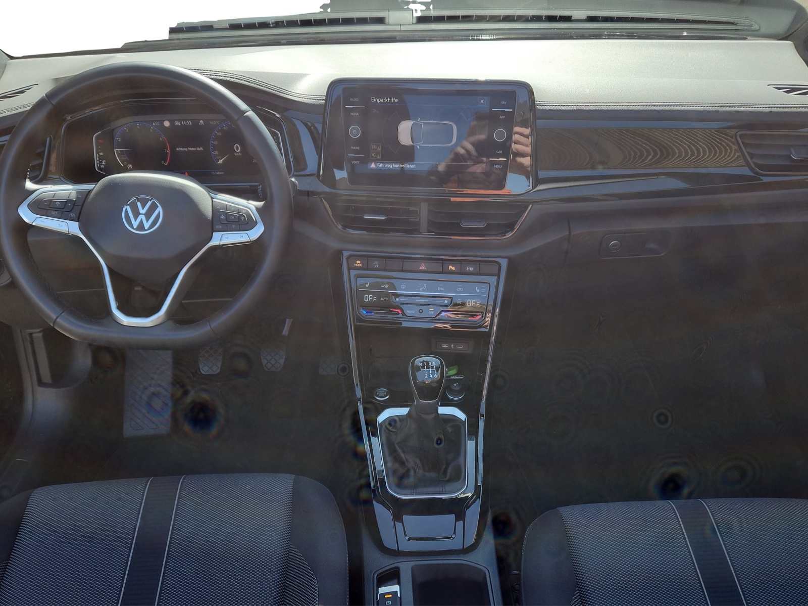 VW T-Roc Cabriolet 1.0 TSI Style-image-9