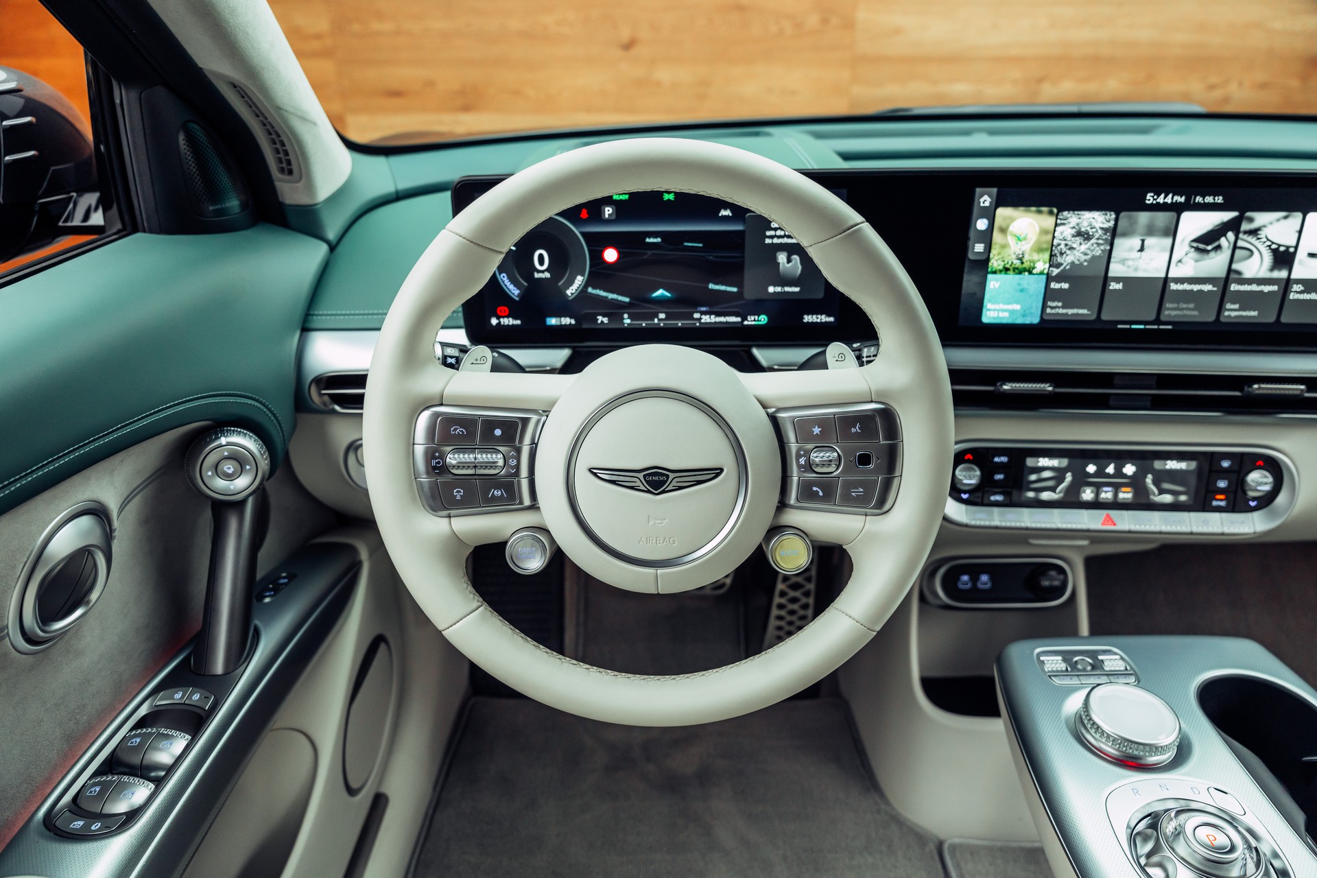 GENESIS GV60 77.4 kWh Sport Plus AWD-image-18