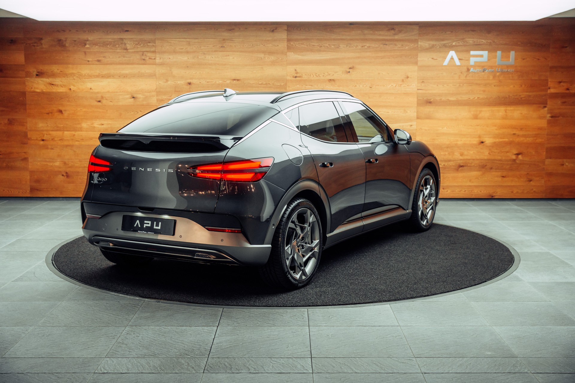 GENESIS GV60 77.4 kWh Sport Plus AWD-image-1