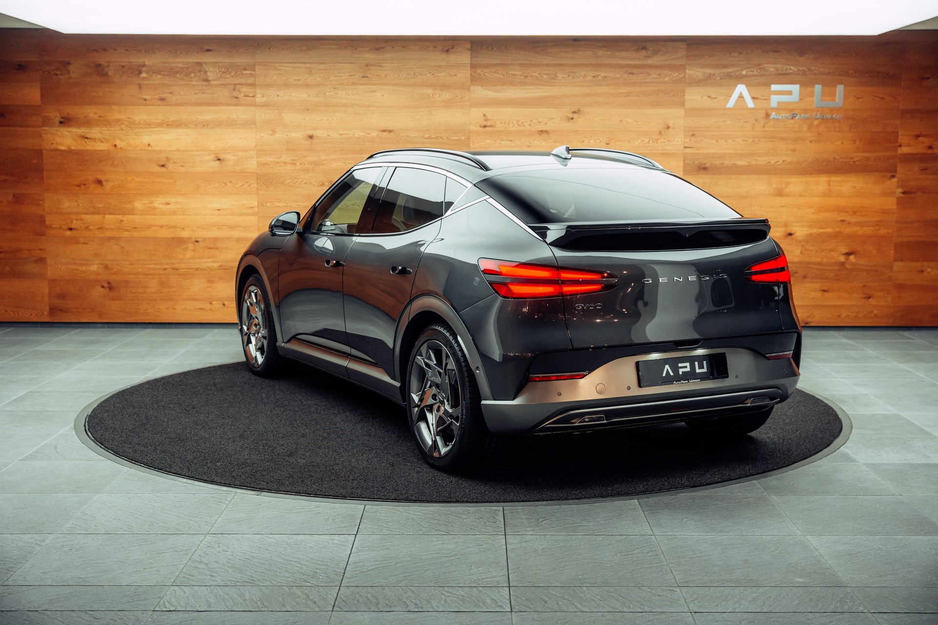GENESIS GV60 77.4 kWh Sport Plus AWD-image-2