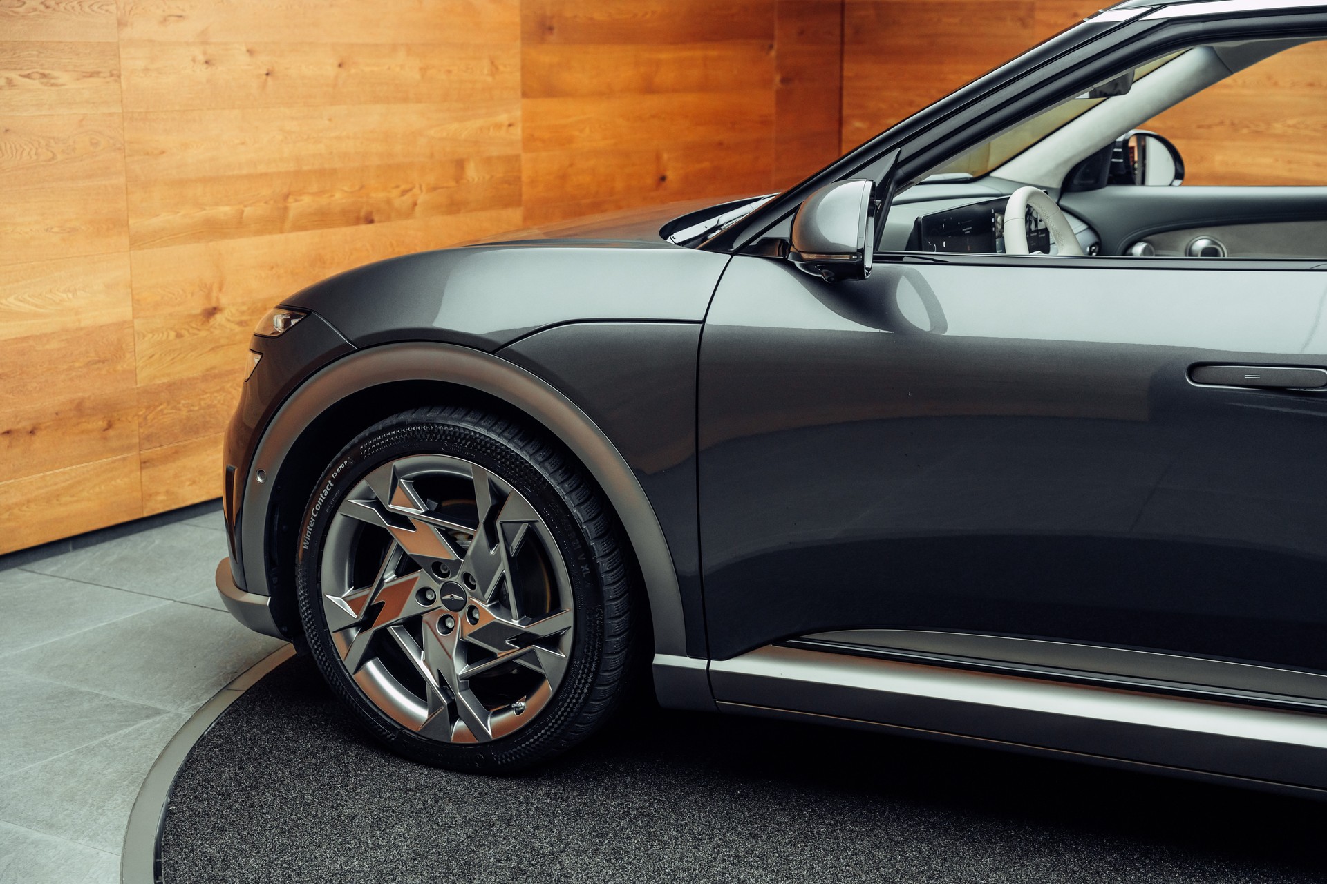 GENESIS GV60 77.4 kWh Sport Plus AWD-image-21
