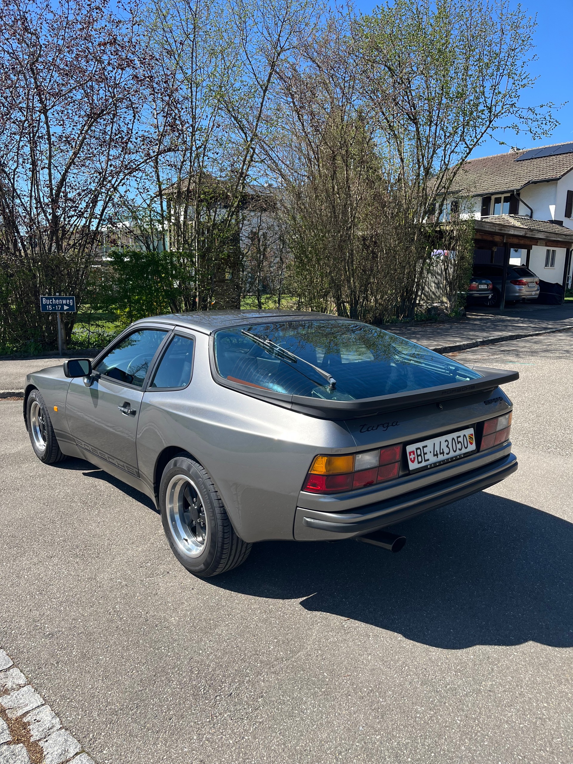 PORSCHE 944 Targa-image-3