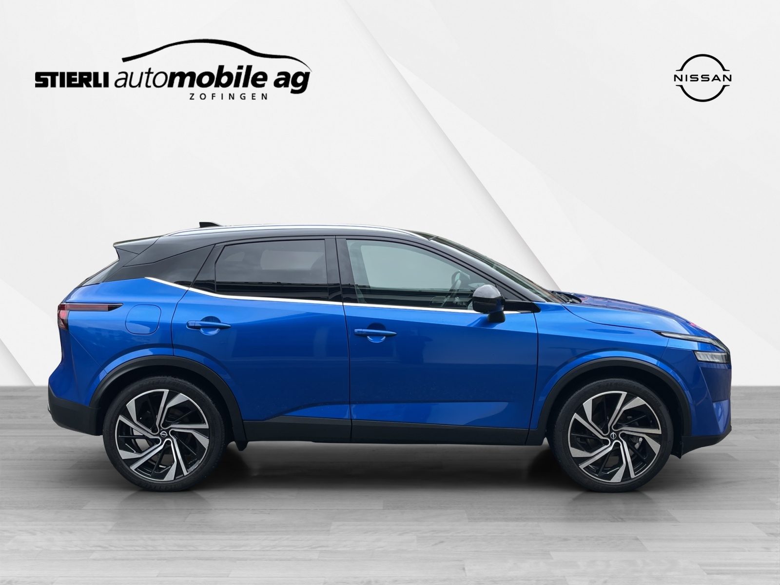 NISSAN Qashqai 1.3 DIG-T Tekna+ 4x4-image-3