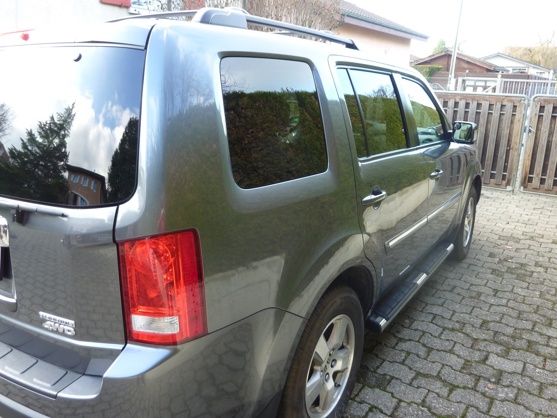 HONDA PILOT Touring-image-1