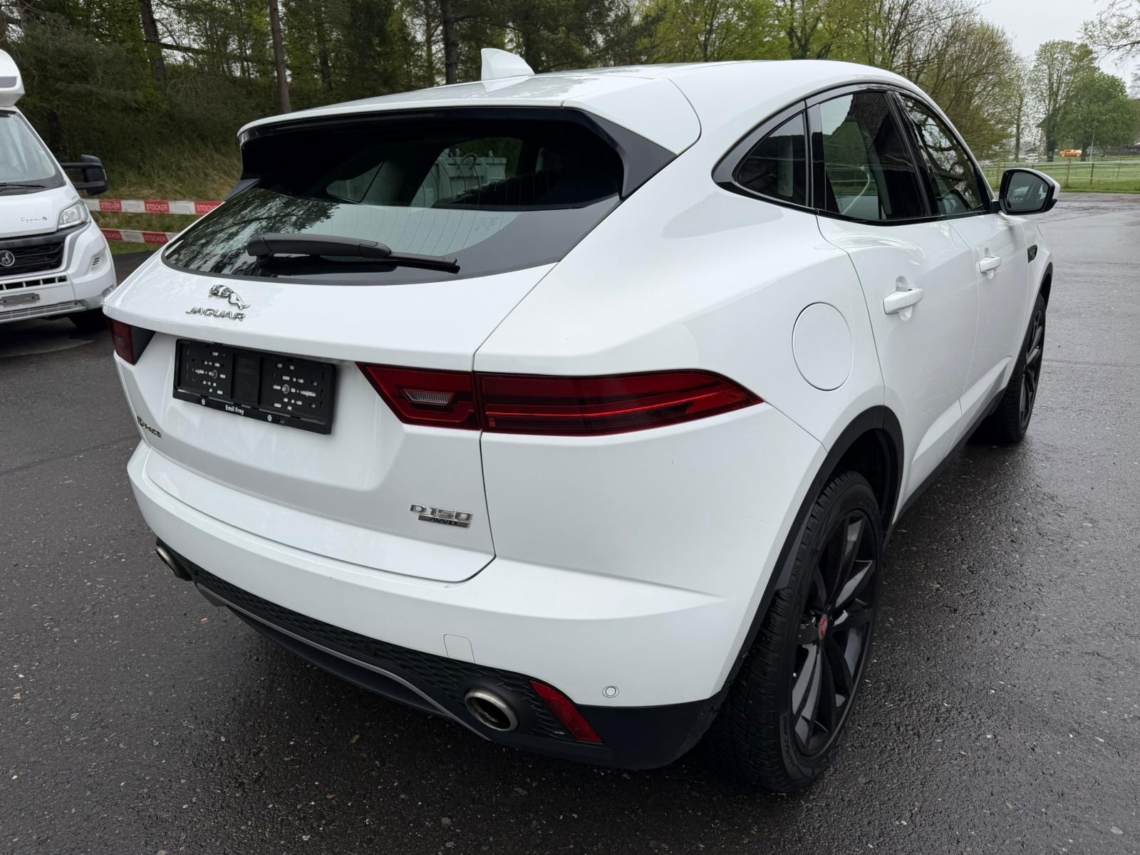JAGUAR E-Pace 2.0d D150 S AWD Automatik-image-2