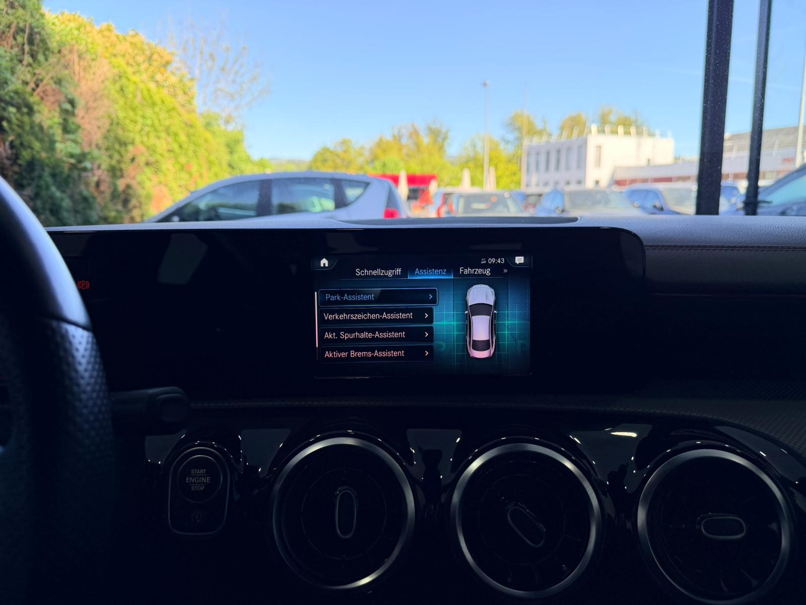 MERCEDES-BENZ CLA 180 AMG Line 7G-DCT-image-10