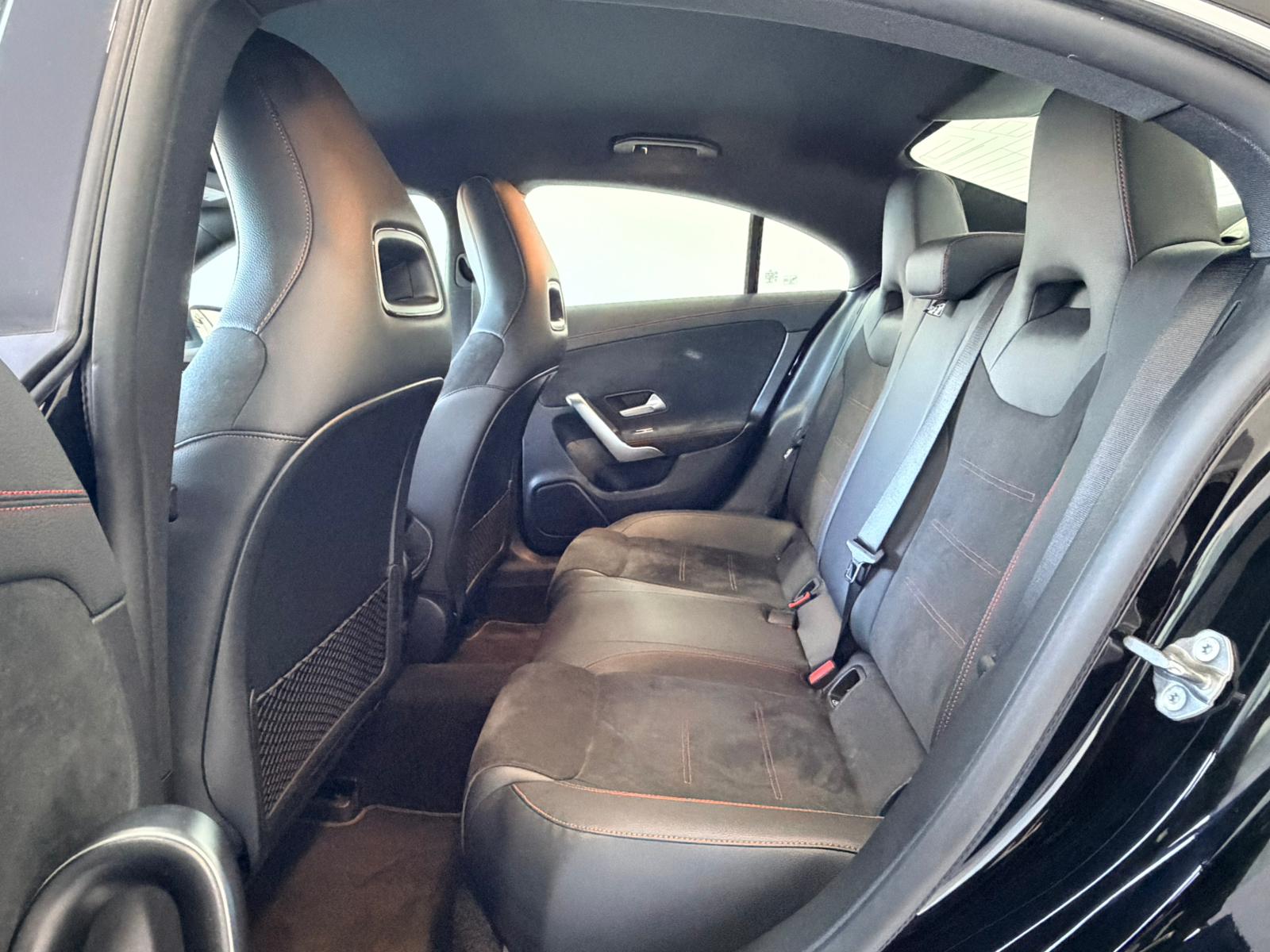 MERCEDES-BENZ CLA 180 AMG Line 7G-DCT-image-13