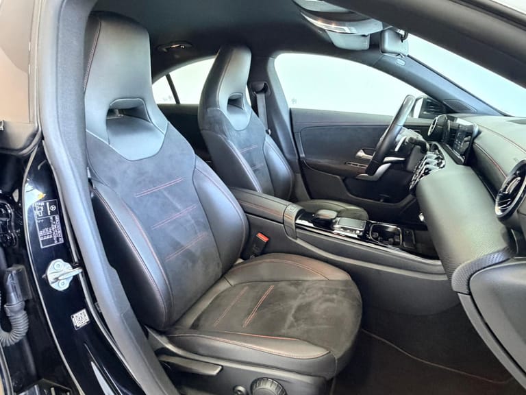 Mercedes-Benz CLA 180 AMG Line 7G-DCT, Foto 16 von 17