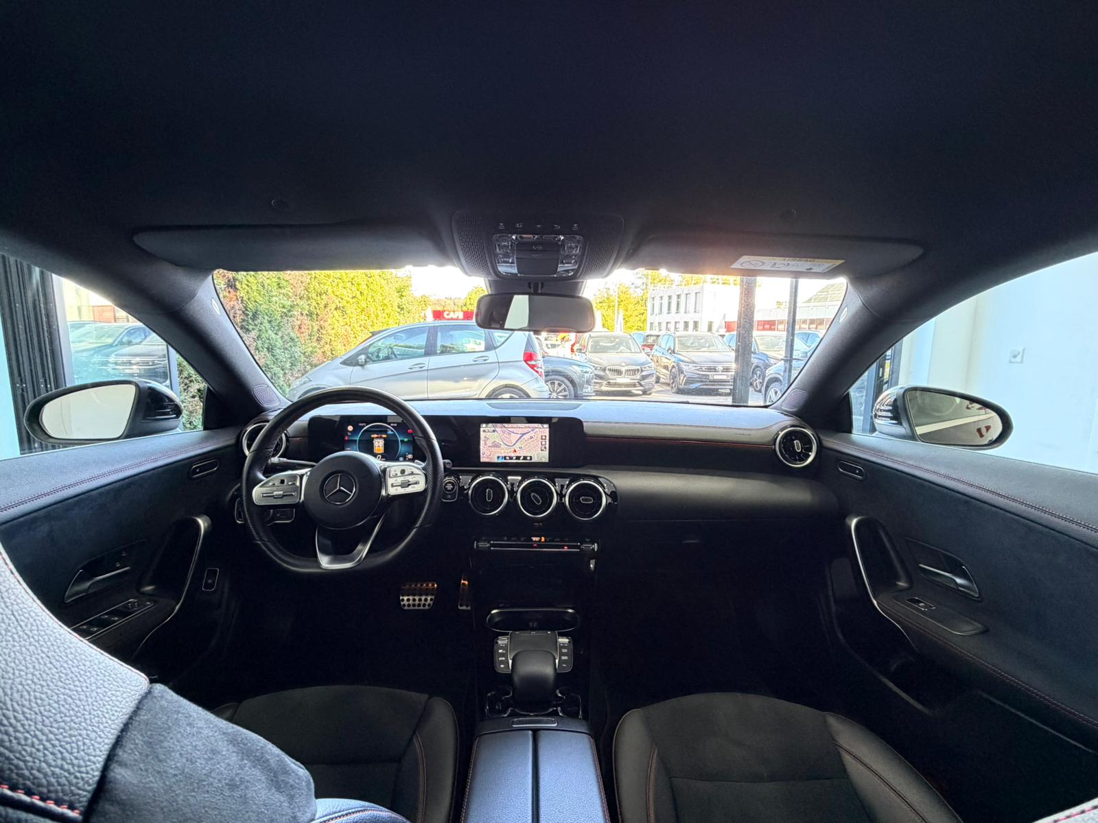 MERCEDES-BENZ CLA 180 AMG Line 7G-DCT-image-7