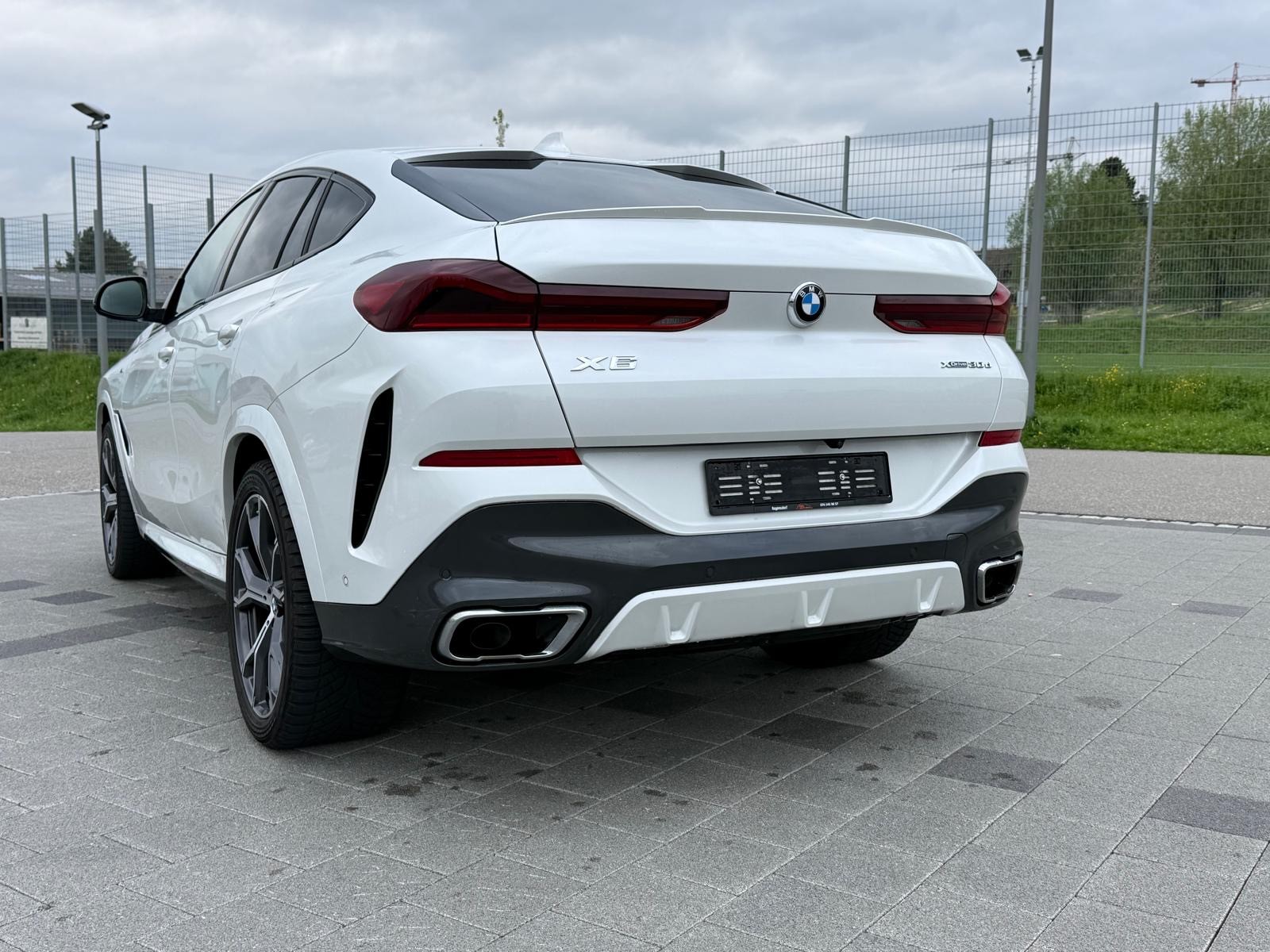 BMW X6 xDrive 48V 30d M Sport Steptronic-image-2