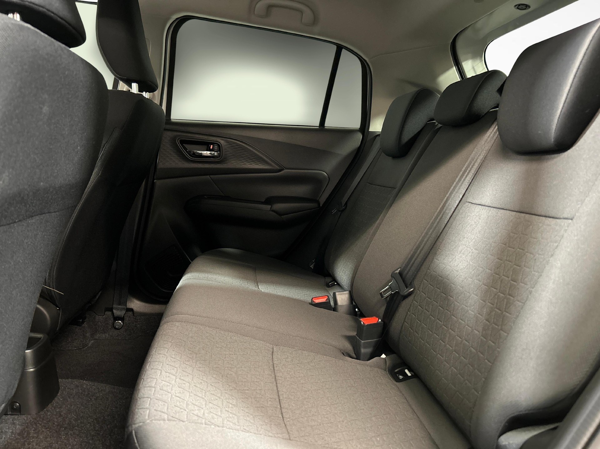 SUZUKI Swift 1.2 1st Edition Top Hybrid 4x4-image-3