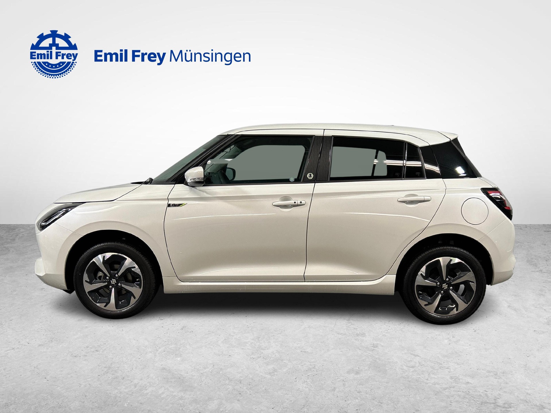SUZUKI Swift 1.2 1st Edition Top Hybrid 4x4-image-4