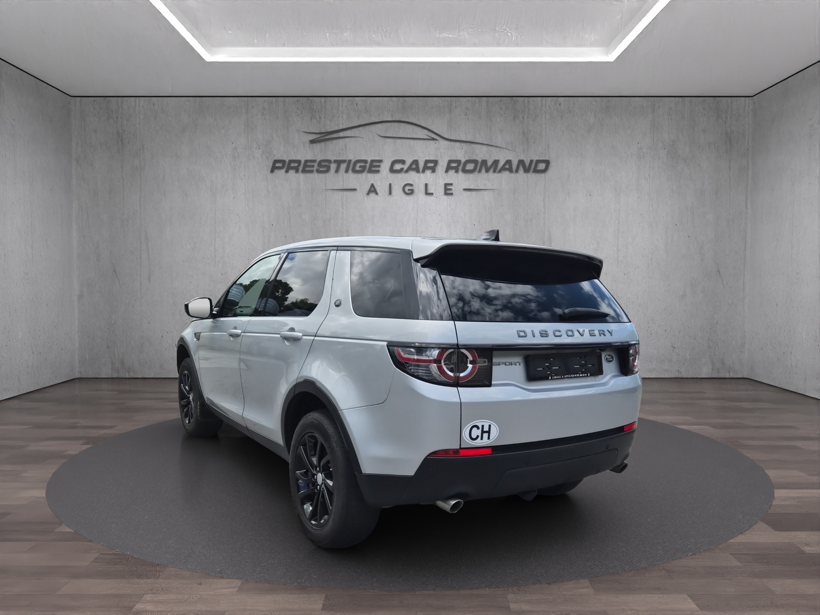 LAND ROVER Discovery Sport 2.0 Si4 Pure AT9-image-2