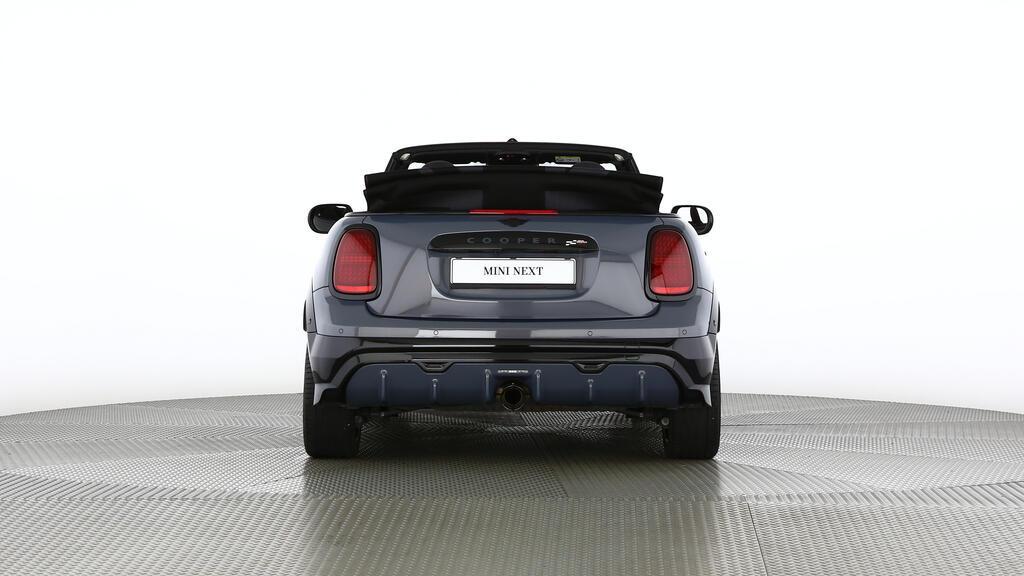 MINI John Cooper Works Cabrio-image-13