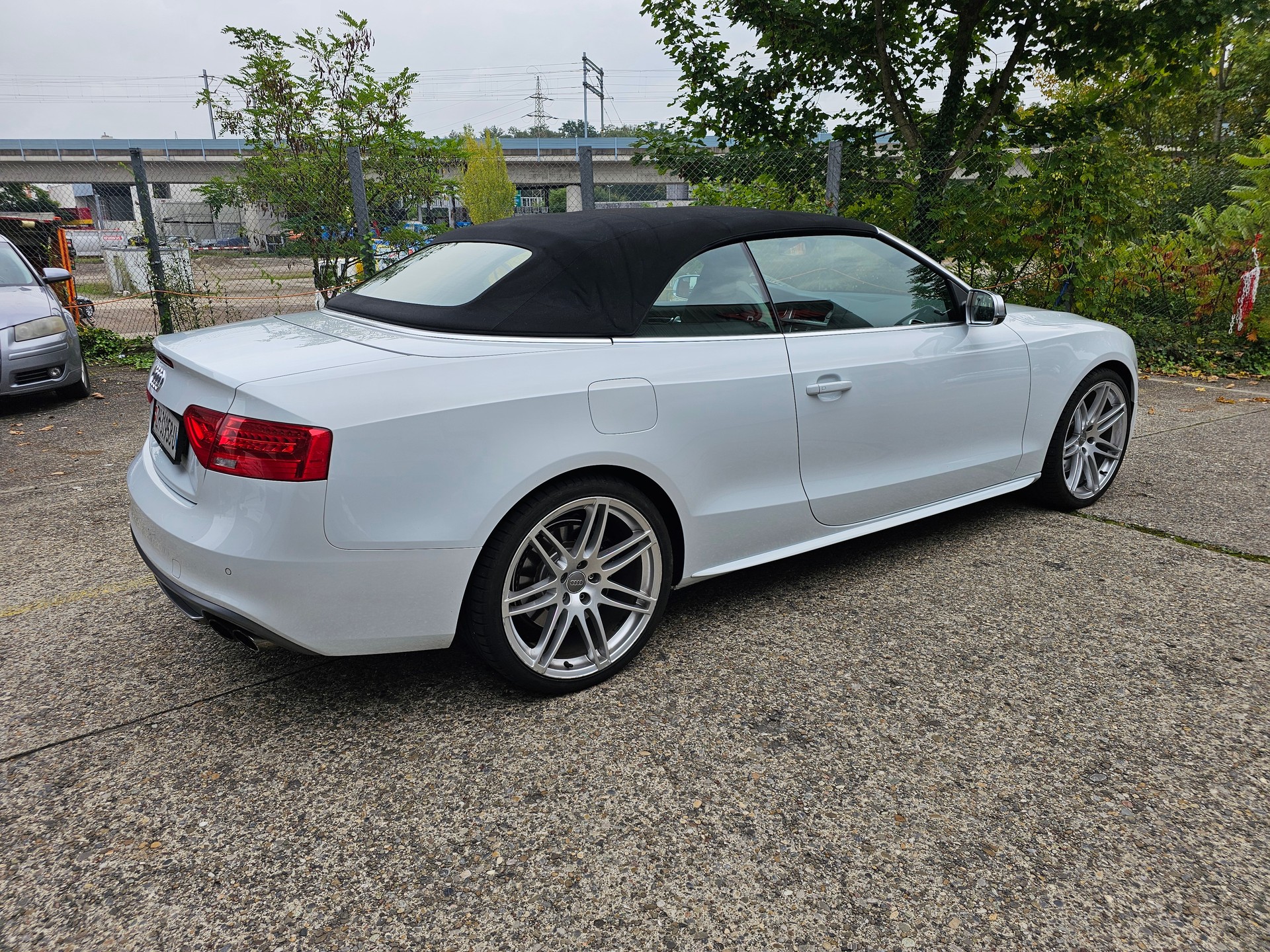 AUDI S5 Cabrio 3.0 TFSI quattro S-tronic-image-2