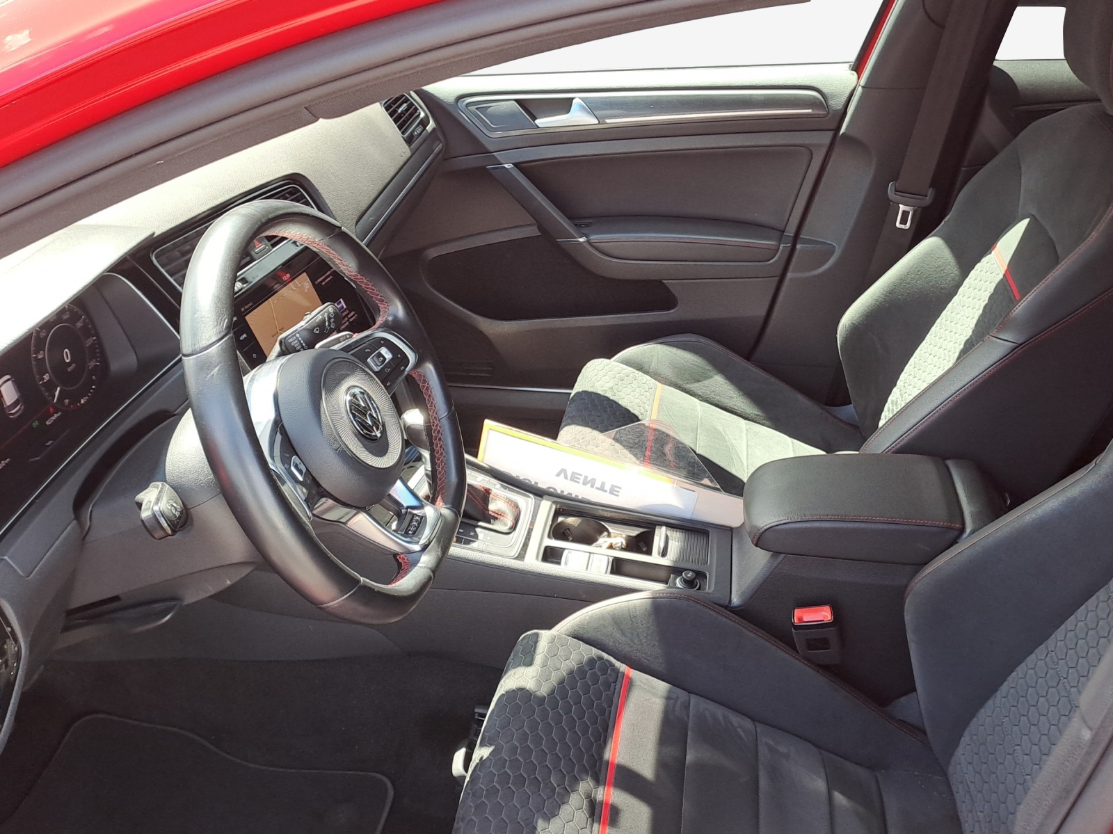 VW Golf 2.0 TSI GTI Performance DSG-image-7