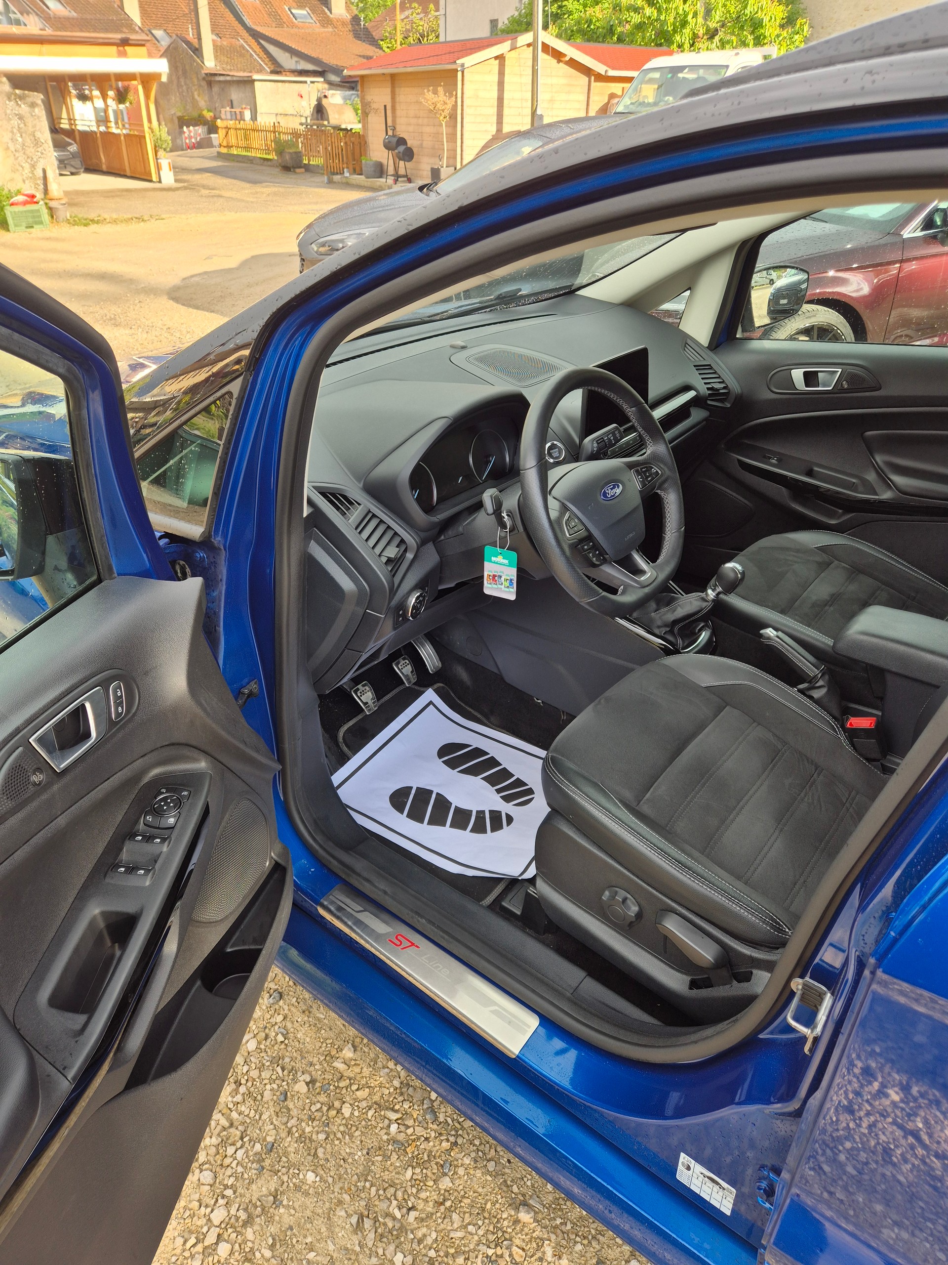 FORD EcoSport 1.0 SCTi ST-Line-image-9